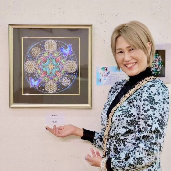 AKIKO KOSAKA講師